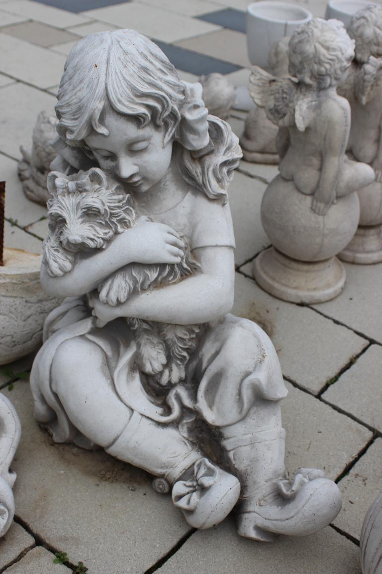 Skulpturen Mädchen Statuen Figuren Hund Deko Figur Statue Dekoration neu Sofort