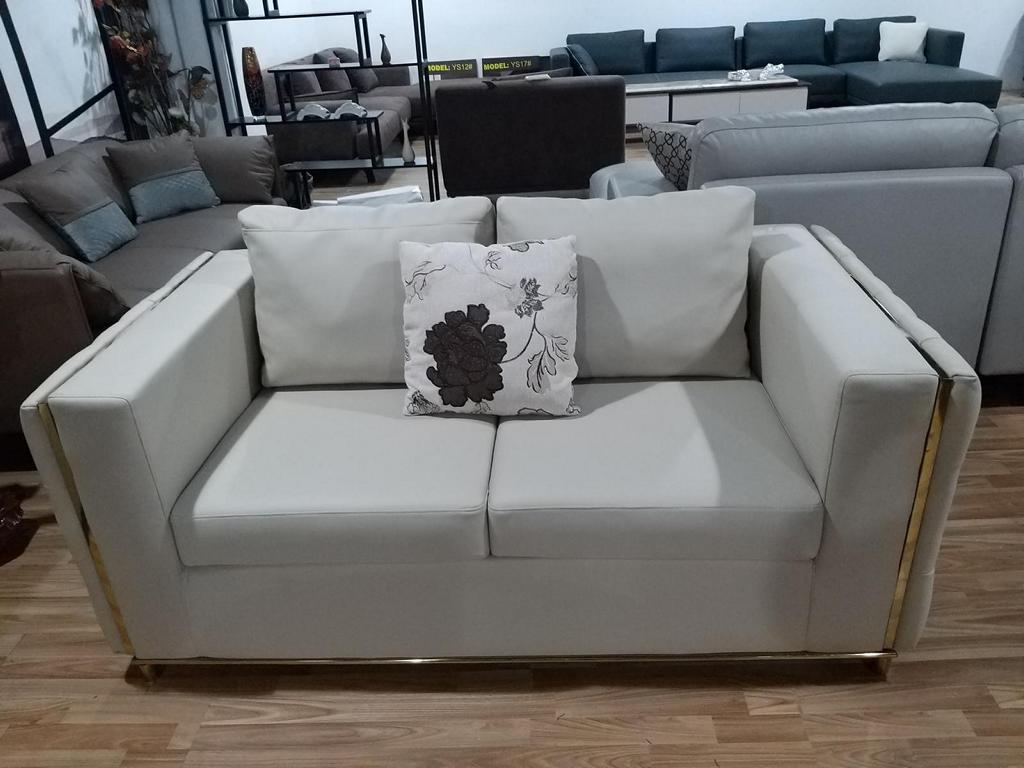 Zweisitzer Design Sofa 2 Sitzer Couch Polster Garnitur Sofas Couchen jvmoebel