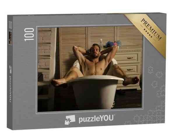puzzleYOU Puzzle Sexy: Entspannter Mann in der Badewanne, 100 Puzzleteile, puzzleYOU-Kollektionen Erotik